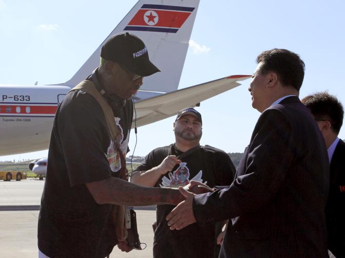 Rodman  stato ricevuto sulla pista d'atterraggio da Son Kwang Ho, vicepresidente del comitato olimpico. Ap